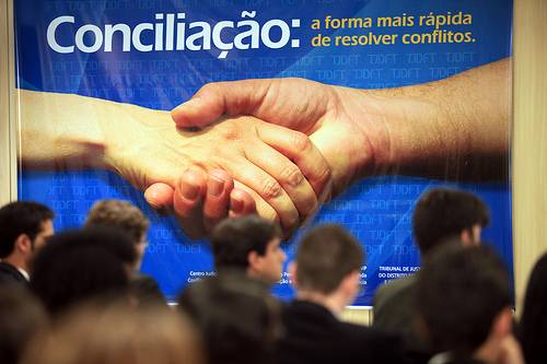 Leia mais sobre o artigo I Competição de Mediação reúne 25 instituições de ensino de 14 estados brasileiros
