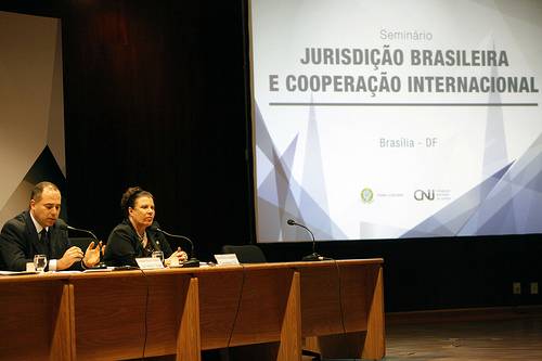 Leia mais sobre o artigo Apenas 16% dos pedidos de extradição do Brasil foram atendidos na década de 1990