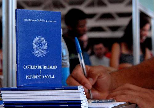 Leia mais sobre o artigo Presa estrangeira consegue autorização judicial para tirar a Carteira de Trabalho no Brasil