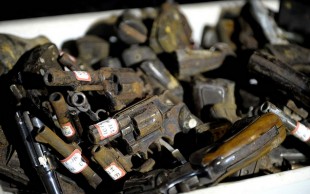 Leia mais sobre o artigo Exército destrói mais de 6 mil armas de fogo recolhidas por tribunal