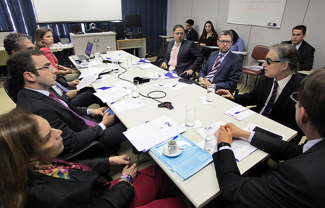 Conselheiros participam de reunião da Comissão de Eficiência Operacional e Gestão de Pessoas do CNJ. Foto: Gil Ferreira/Agência CNJ