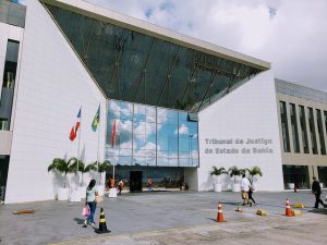 Foto da fachada da sede do Tribunal de Justiça da Bahia (TJBA), em Salvador (BA)