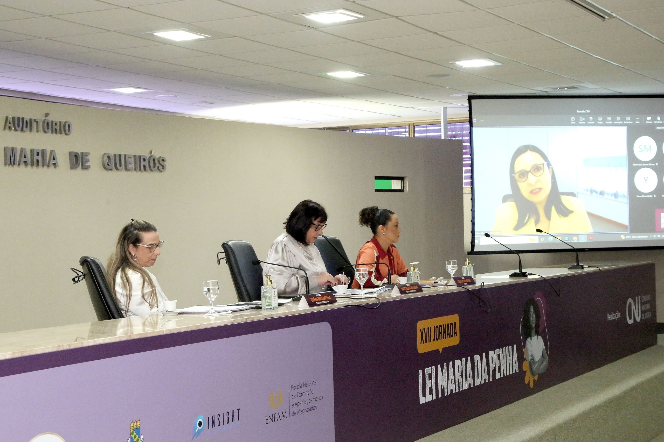Leia mais sobre o artigo Reprodução de estereótipos e desqualificação da palavra da mulher são debatidas em Fortaleza