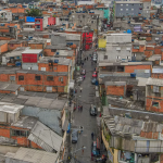 Solo Seguro Favela: 17 mil pessoas vão receber títulos de moradia