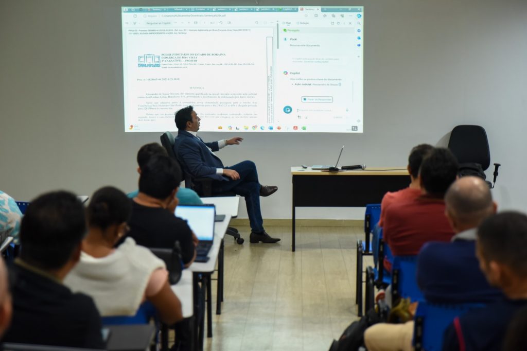 Você está visualizando atualmente Escola Judicial de Roraima debate uso de inteligência artificial na prática docente