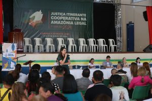 Leia mais sobre o artigo Direitos Humanos: reunião aproxima Justiça da realidade de ribeirinhos, indígenas e assentados no Amazonas