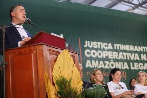 Leia mais sobre o artigo Presidente do CNJ acompanha serviços do Sistema de Justiça aos cidadãos de Humaitá (AM)