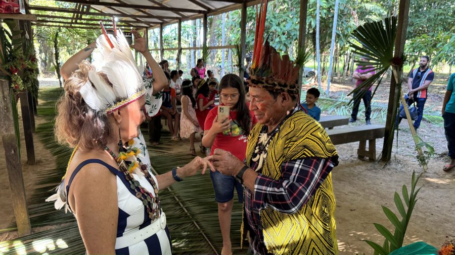 Você está visualizando atualmente Pela primeira vez, casais indígenas participam de casamento civil em Lábrea (AM)