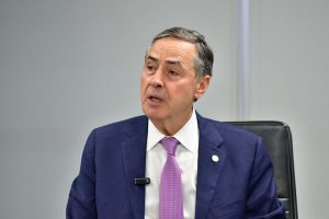 Leia mais sobre o artigo Ministro Barroso realiza palestra para estudantes do ensino médio em Santa Catarina