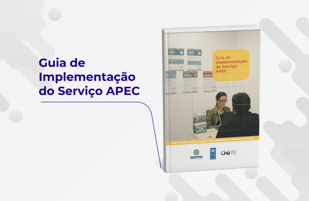 Card cinza com a imagem de um livro. Do lado esquerdo do livro, a inscrição em roxo: “Guia de Implementação do Serviço APEC”.