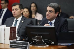 Leia mais sobre o artigo Relator apresenta ao Plenário do CNJ minuta de resolução que regula uso da IA no Judiciário