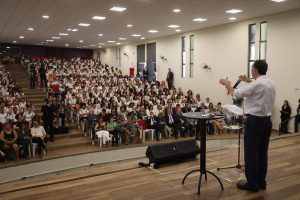 Leia mais sobre o artigo Ministro Barroso fala sobre integridade e futuro para alunos do ensino médio em Campinas