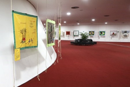 Você está visualizando atualmente Exposições da Justiça Eleitoral unem história, arte e democracia