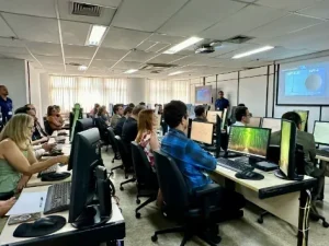 Leia mais sobre o artigo Justiça Federal goiana recebe treinamento sobre inteligência artificial aplicada ao Judiciário